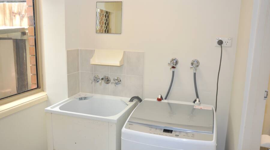 2/13 Carrathool Place, Mooloolaba, Qld 4557 Australia