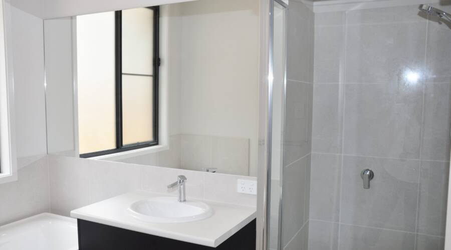 8 Winterford Place, Coes Creek, Qld 4560 Australia