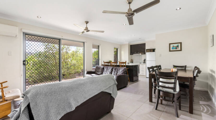 48 Expectation Circuit, Nambour, QLD 4560 Australia