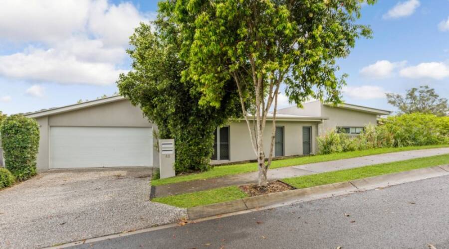 48 Expectation Circuit, Nambour, QLD 4560 Australia