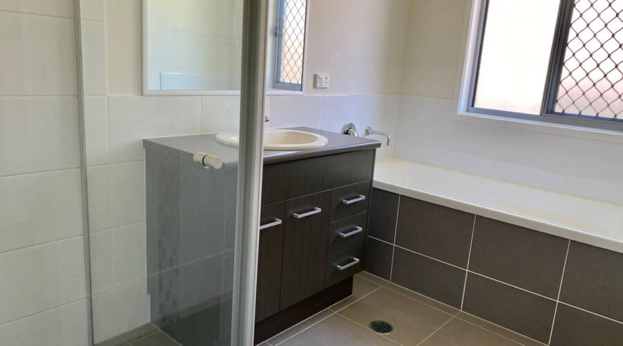 32 Straker Drive, Cooroy, QLD 4563 AUS