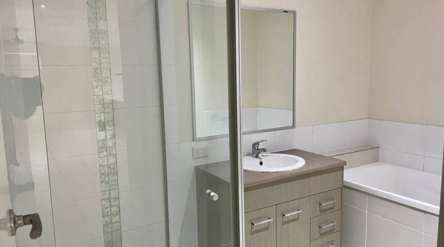 27 Pepper Tree Way, Beerwah, QLD 4519 AUS