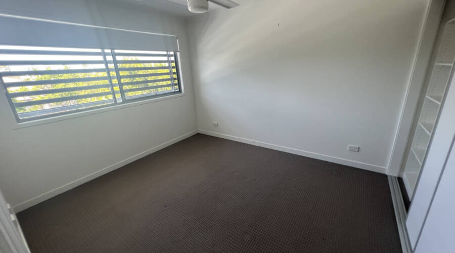 2/2-12 Kurrimine Crescent, Mountain Creek, QLD 4557 AUS