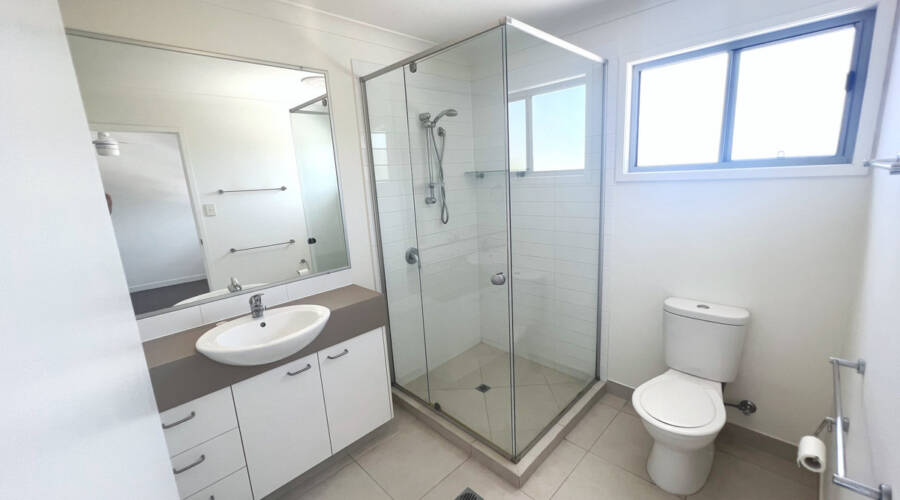 2/2-12 Kurrimine Crescent, Mountain Creek, QLD 4557 AUS