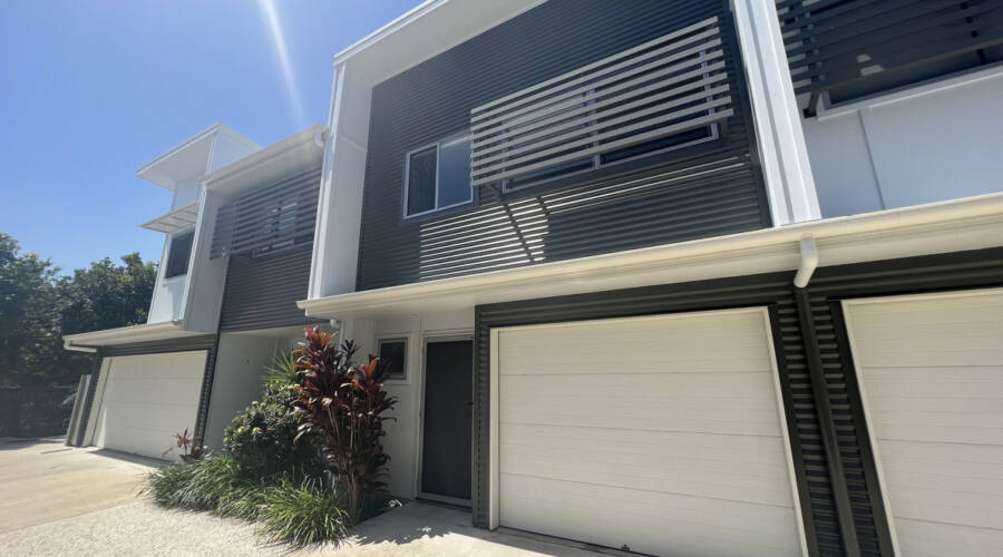 2/2-12 Kurrimine Crescent, Mountain Creek, QLD 4557 AUS