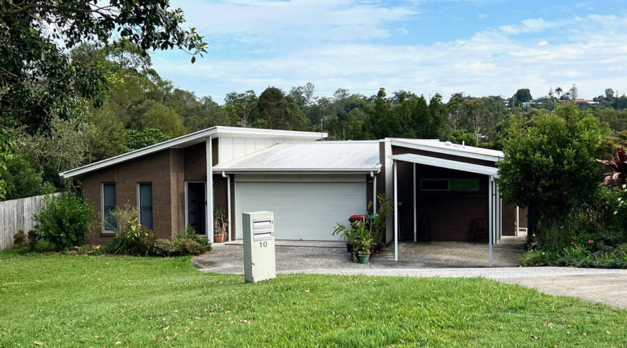 2/10 Orientation Place, Nambour, QLD 4560 AUS