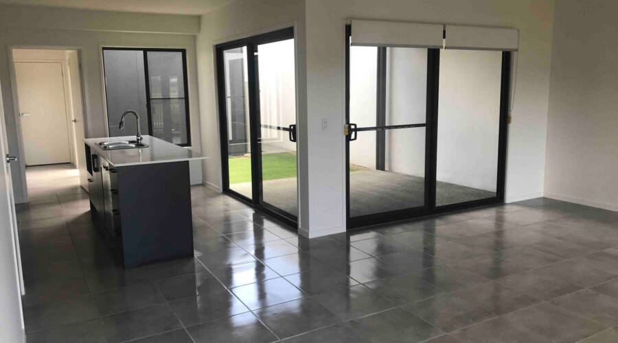 64 Parkway Terrace, Palmview, QLD 4553 AUS