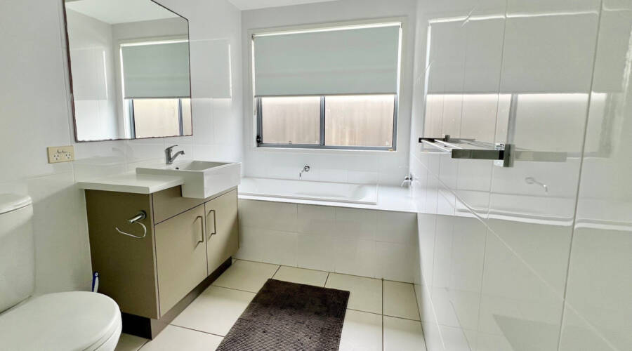 12/2 Pandorea Court, Noosaville, QLD 4566 AUS