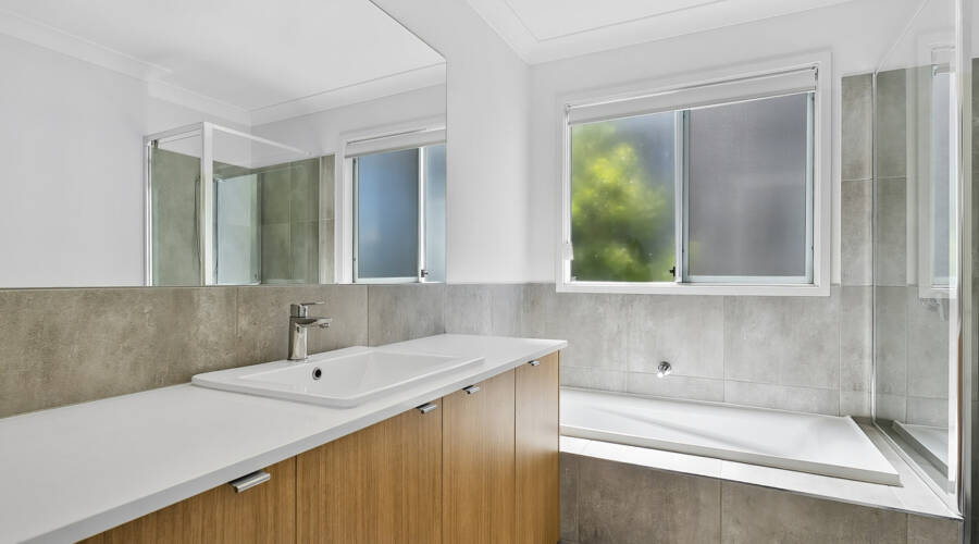 50 Magnetic Lane, Meridan Plains, QLD 4551 AUS