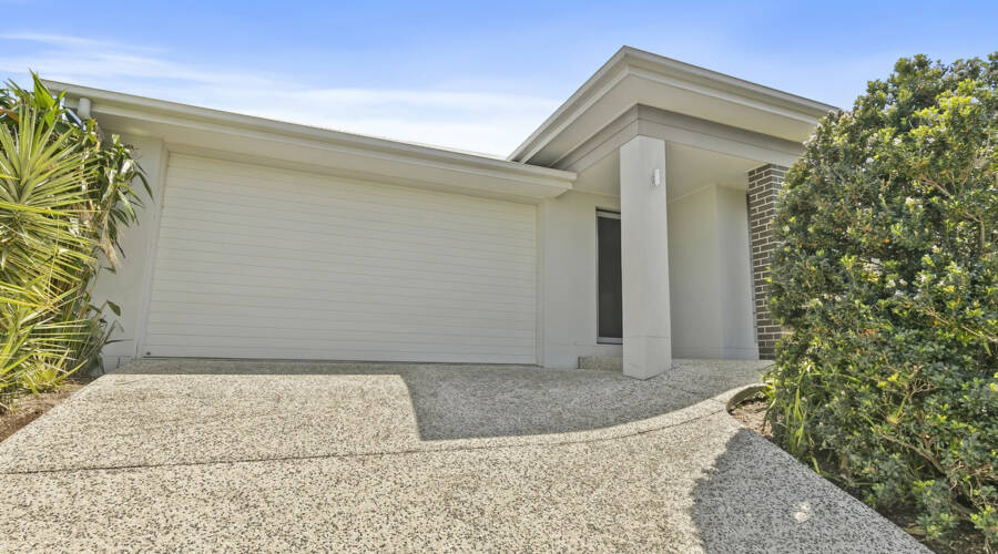 39 Sandhurst Crescent, Peregian Springs, QLD 4573 AUS