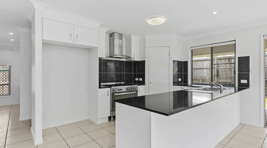 39 Sandhurst Crescent, Peregian Springs, QLD 4573 AUS