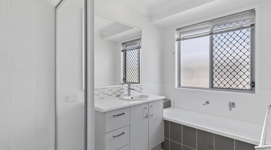 39 Sandhurst Crescent, Peregian Springs, QLD 4573 AUS