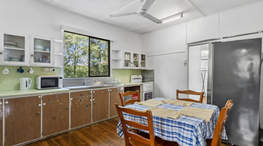 25 Crusher Park Drive, Nambour, QLD 4560 AUS