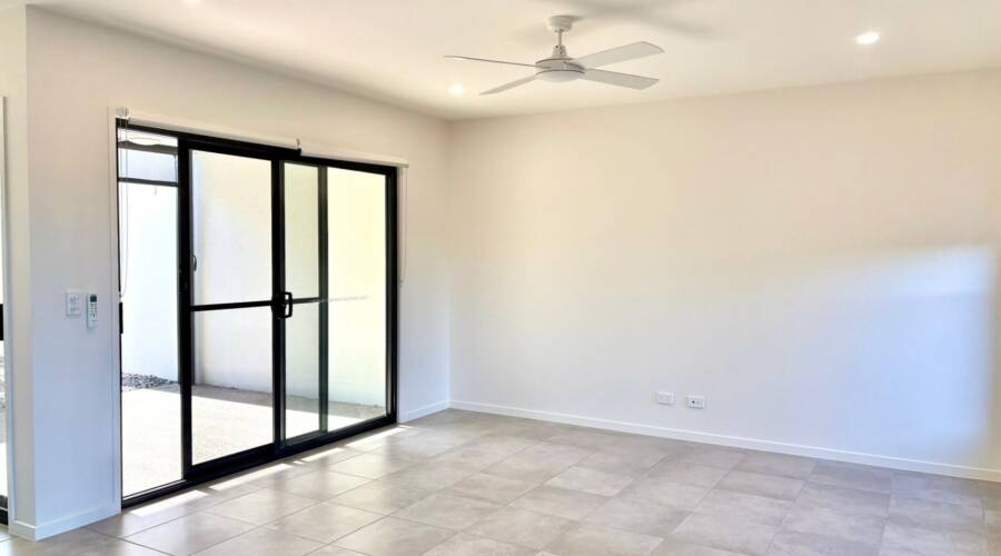 64 Parkway Tce, Palmview, QLD 4553 Australia