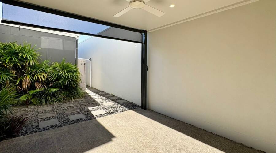 64 Parkway Tce, Palmview, QLD 4553 Australia