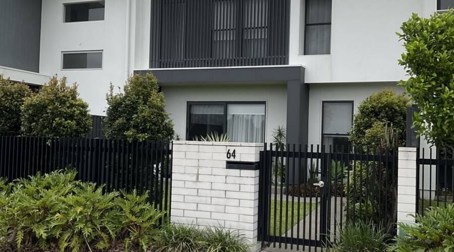 64 Parkway Tce, Palmview, Palmview,  Qld 4553