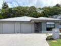 1/6 Mulholland Pl, Nambour, QLD 4560 Australia