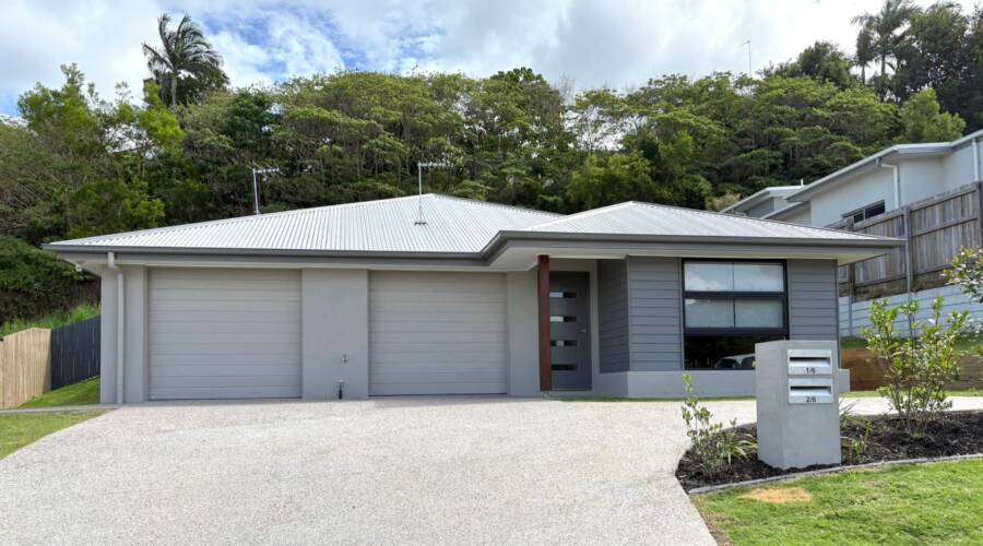 1/6 Mulholland Pl, Nambour, QLD 4560 Australia