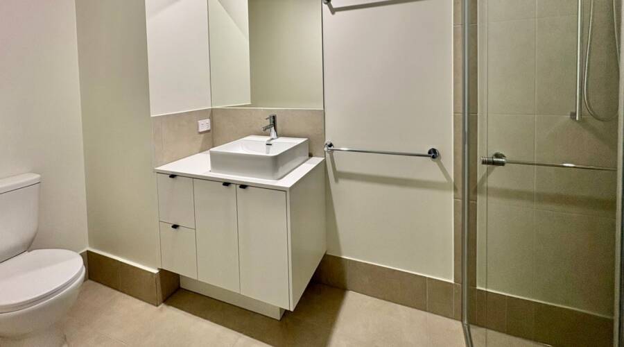 1/6 Mulholland Pl, Nambour, QLD 4560 Australia