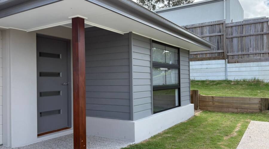 1/6 Mulholland Pl, Nambour, QLD 4560 Australia