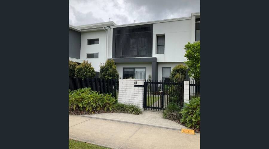 64 Parkway Tce, Palmview, Palmview,  Qld 4553